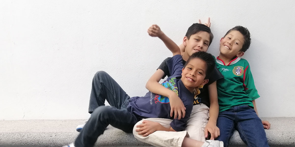 Kinder in Heim „Hogares Calasanz“ (HOCA) für benachteiligte Jungen in Mexiko, Puebla